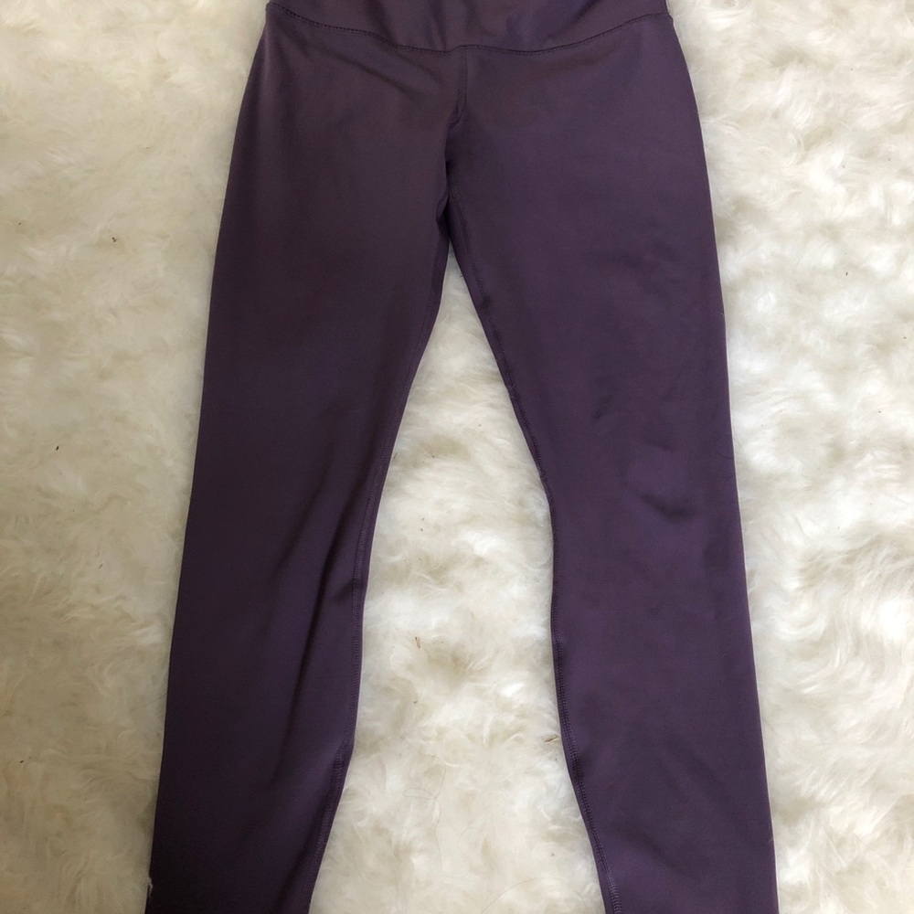 Plum spandex leggings